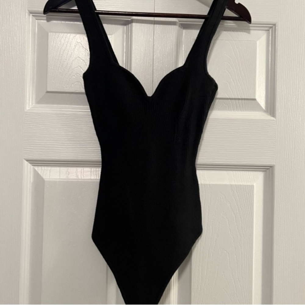 Abercrombie & Fitch Sweetheart Knit Abercrombie Bodysuit Size Small